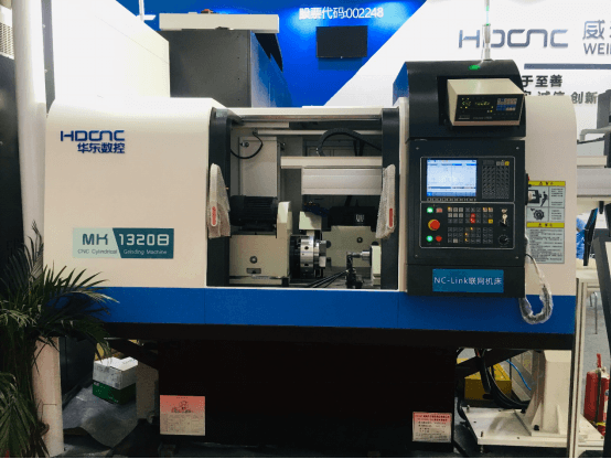 威海華東配置華中HNC-808D系統的磨床.png 威海華東配置華中HNC-808D系統的磨床.png